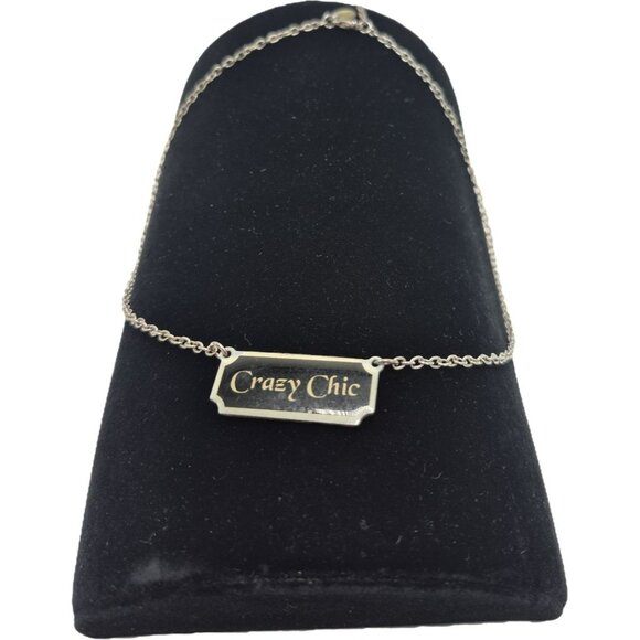 Disney Manic Style Crazy Chic Bar Pendant Necklace Cruella De Vil 101 Dalmatians - Picture 3 of 8